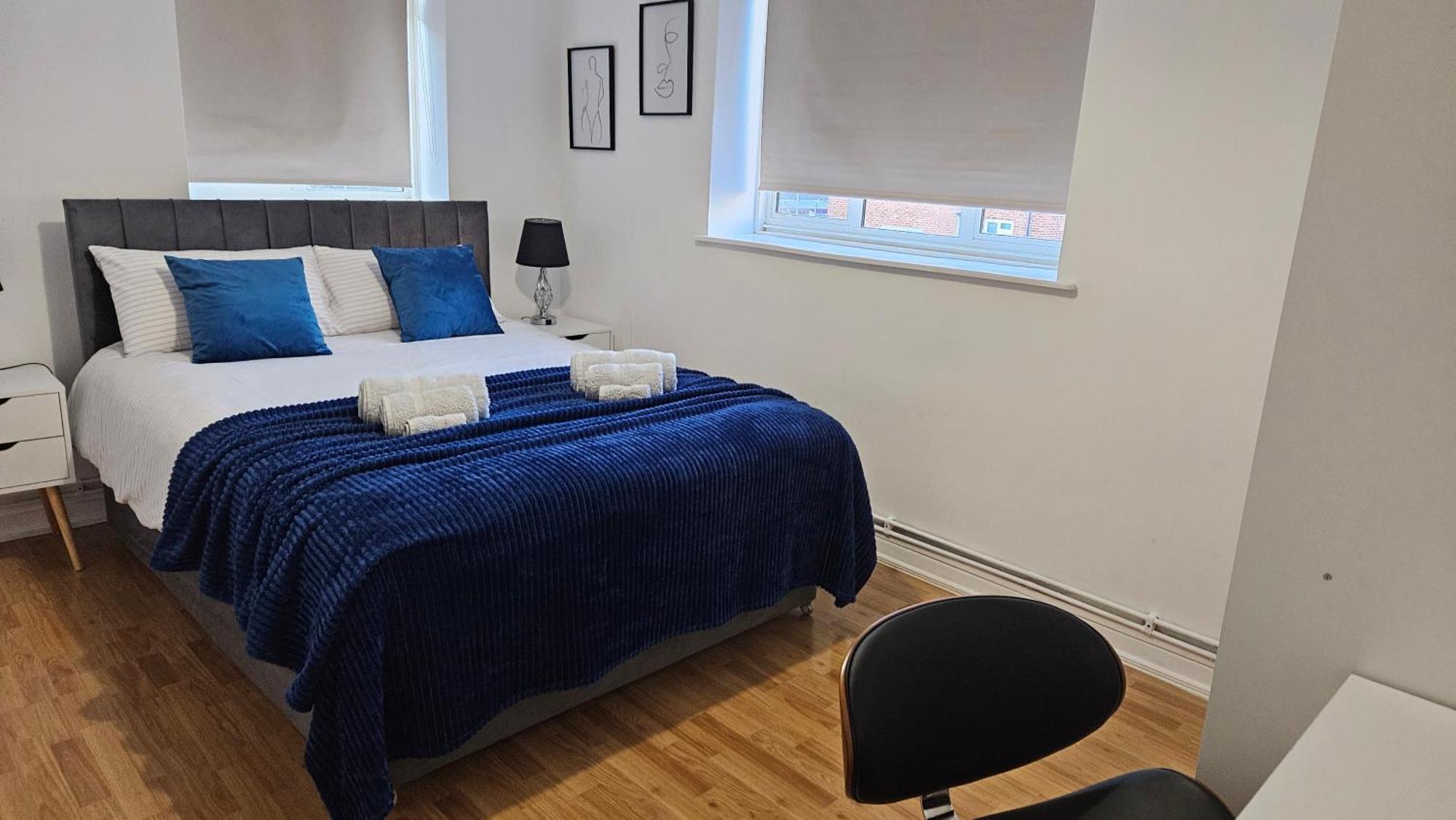 Spacious Two Bedroom Apartment In Battersea, Free Parking Лондон Экстерьер фото