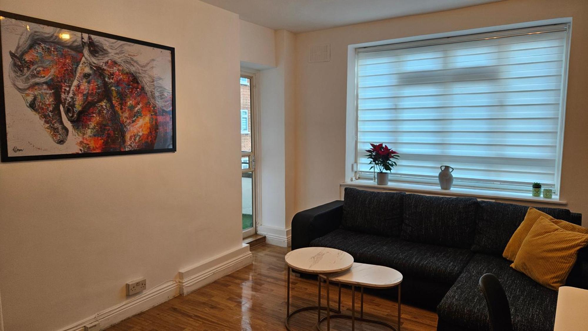 Spacious Two Bedroom Apartment In Battersea, Free Parking Лондон Экстерьер фото